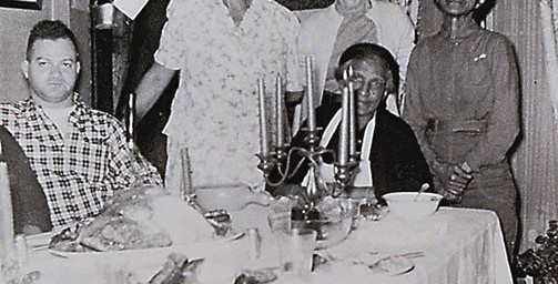 Bob Turner, Zebbe, Godfrey Hall's Wife, Edna, Rachel Turner Blossom, Daisy, seated